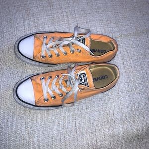 Converse rose saumon
